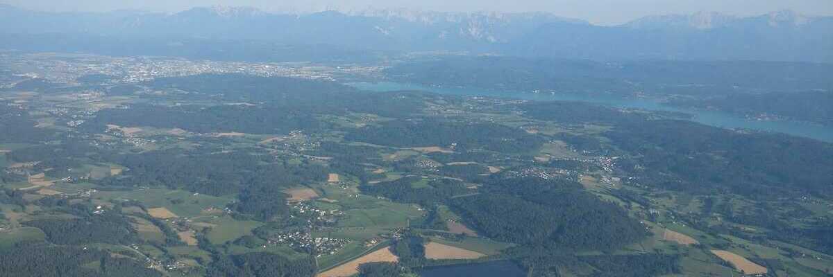 Flugwegposition um 16:49:02: Aufgenommen in der Nähe von Feldkirchen in Kärnten, Österreich in 1661 Meter